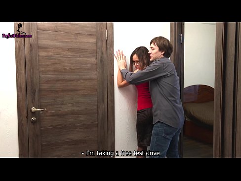 ❤️ सेक्सी रियाल्टार कामुक रूप से उसकी बिल्ली को झटका देता है और उसके अपार्टमेंट को बेचते समय fucks - क्रेम्पाई सेक्स hi.tuberxxx.ru पर  ️❤